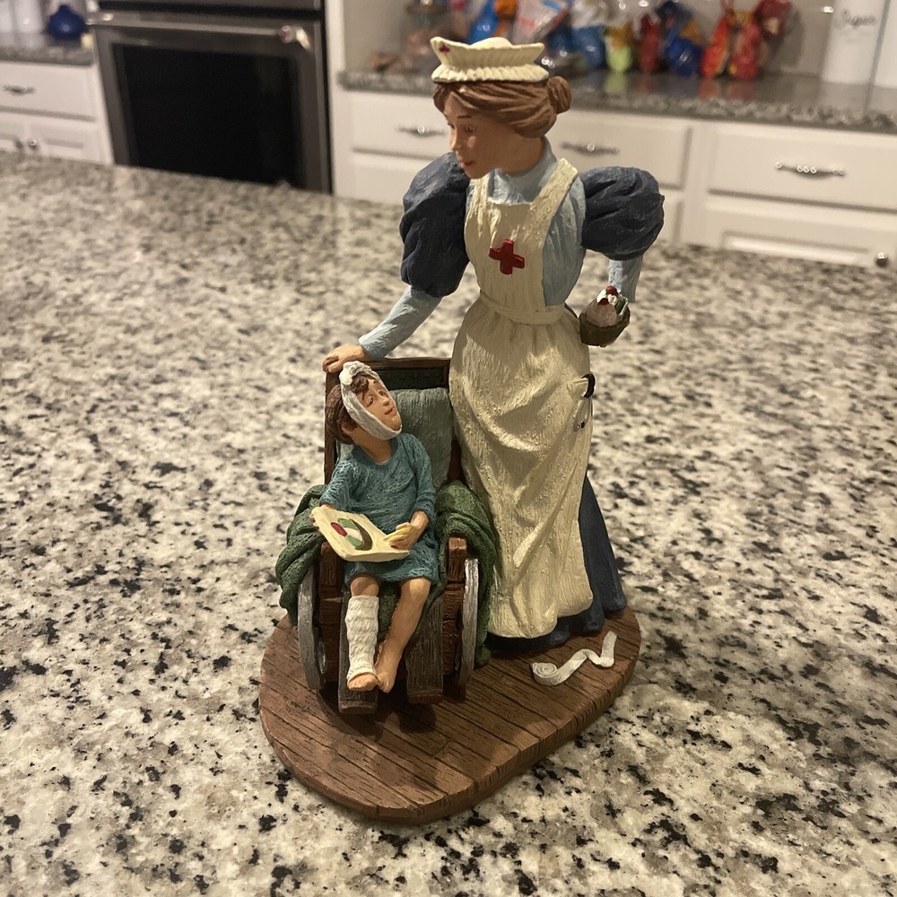 Duncan Royale The Early American‎ Professional Series 1990 Nurse figurine #00161